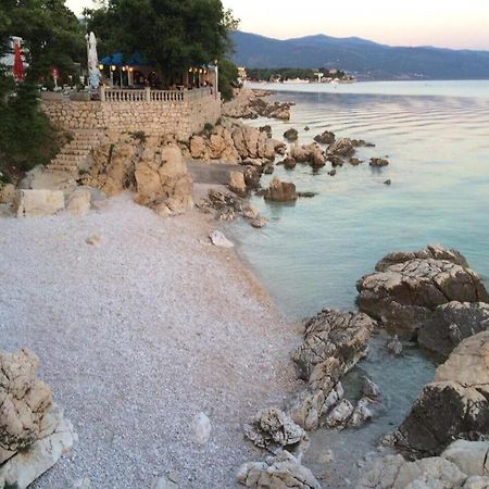 Apartman Dario Novi Vinodolski Esterno foto